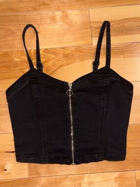 Guess front Zip-Front Crop Top
